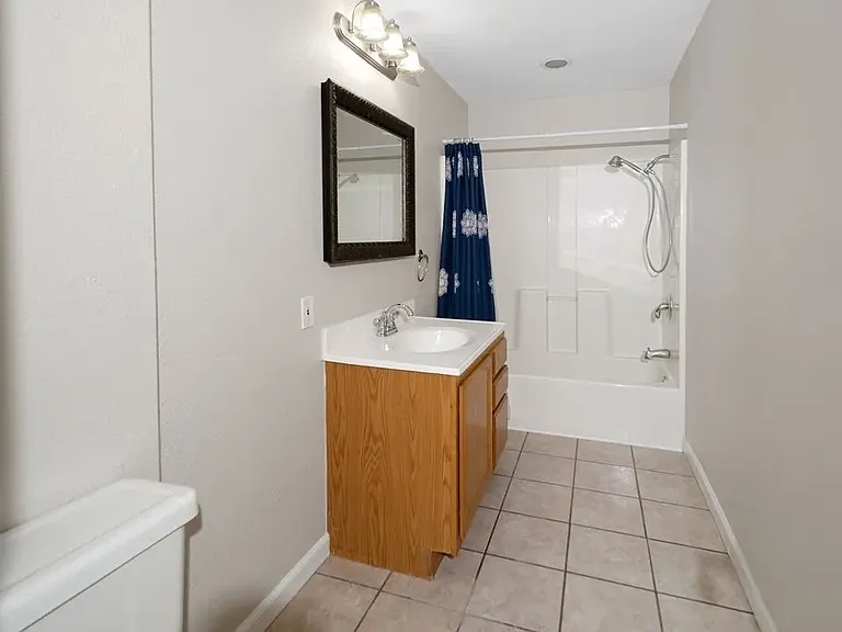 1694 Lincoln St — Photo 11