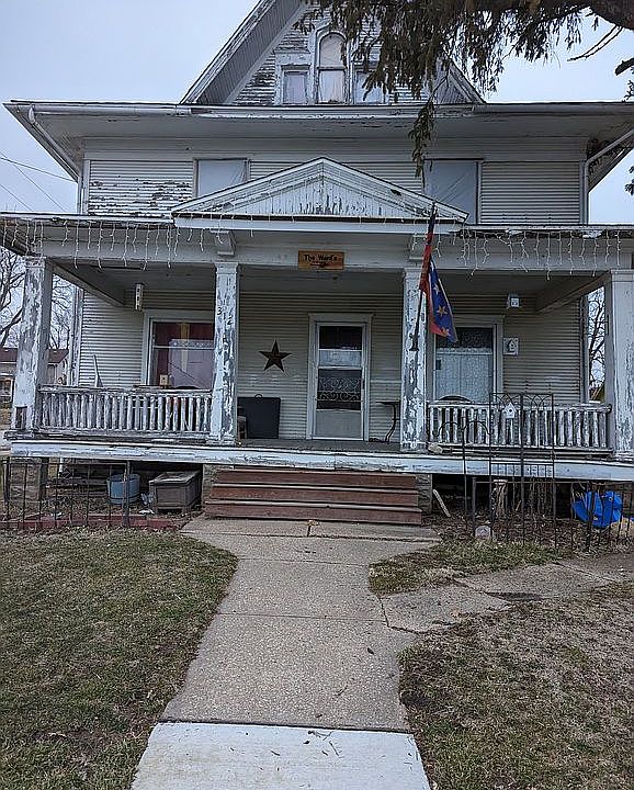 Front door and porch 