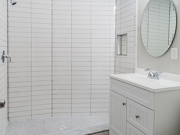 5th image of 2324 E Baltimore St #1