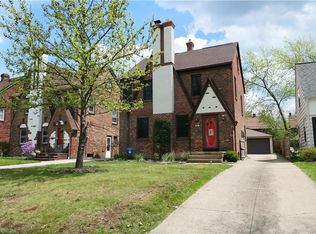 2331 Scholl Rd, University Heights, OH 44118