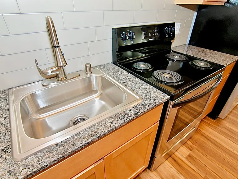 Stevens Square Apartments — Photo 34