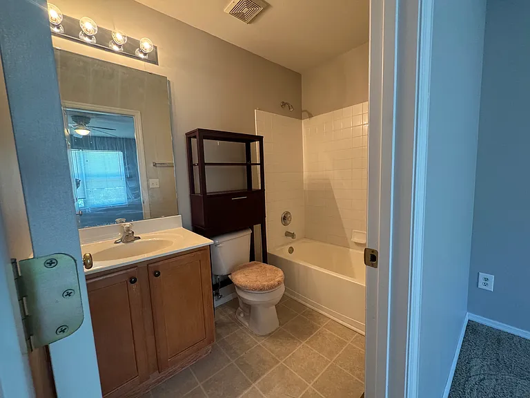 4941 Hurstborough Ct — Photo 12