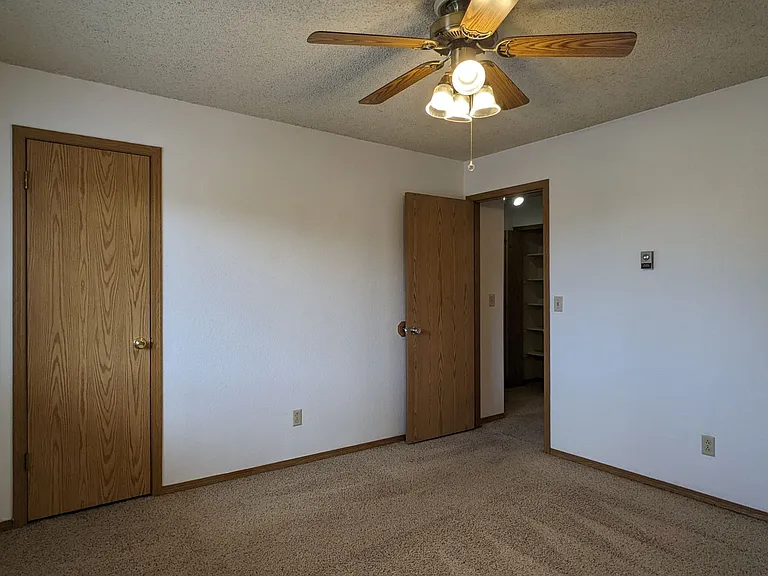 1299 Vondelpark Dr #B — Photo 10