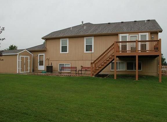 4th image of 5811 Meadowlark Dr