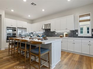 27211 Diamond Peak #302, Valencia, CA 91381