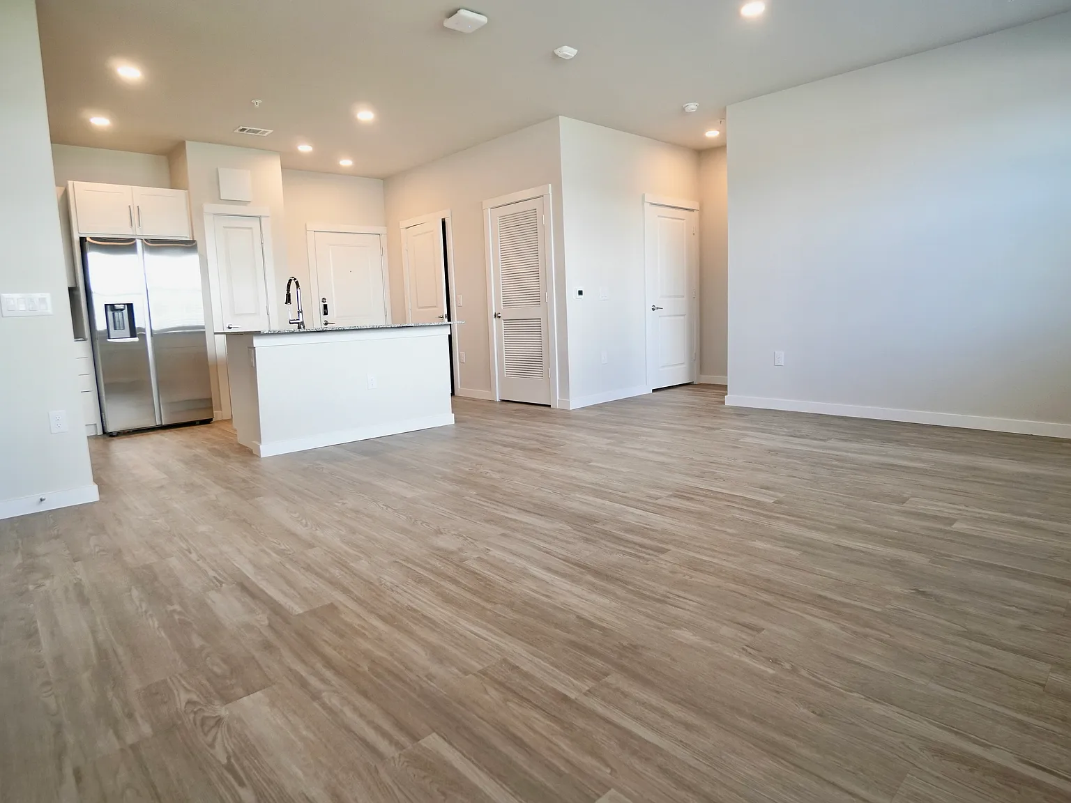 2 bed, 1180 sqft, $1,199 — Photo 2