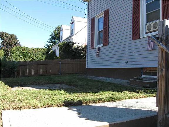 4th image of 27 Earl St