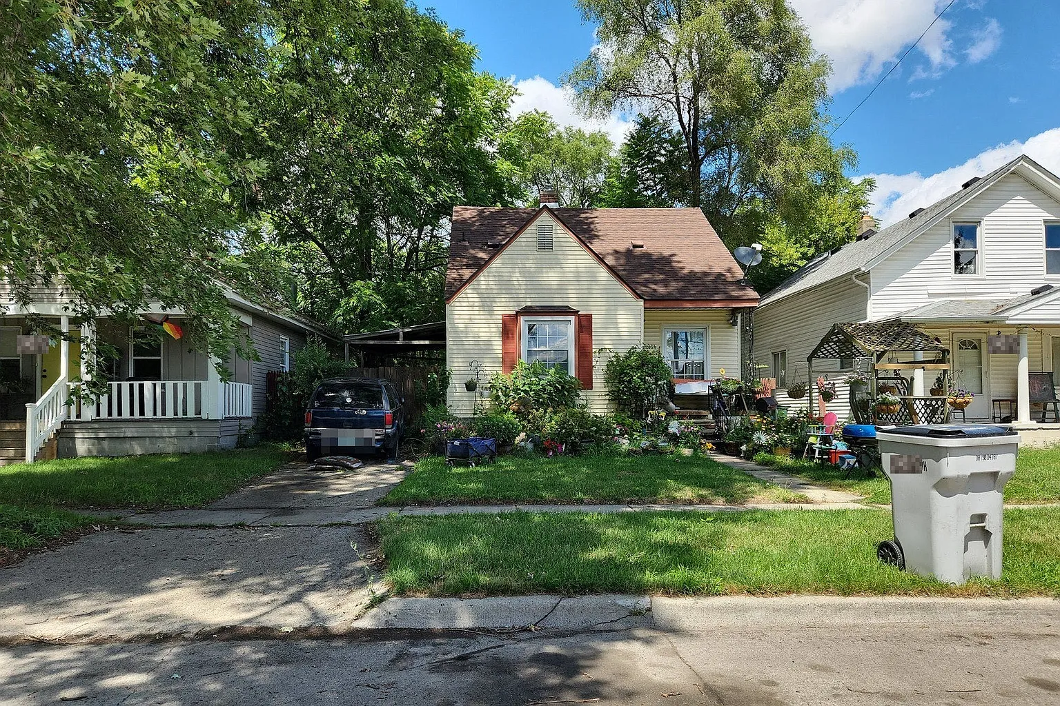 1205 E Muir Ave photo 1