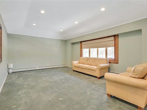 4th image of 1 Shaker Ct