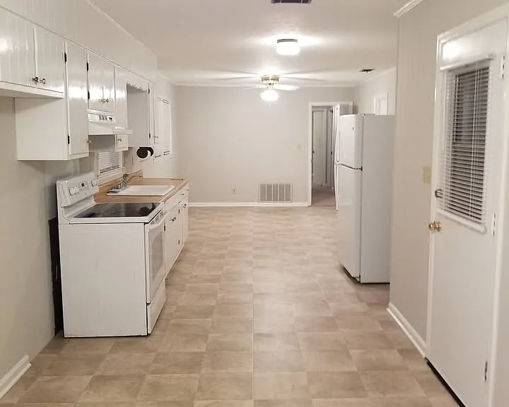 4725 Hiram Lithia Springs Rd — Photo 3