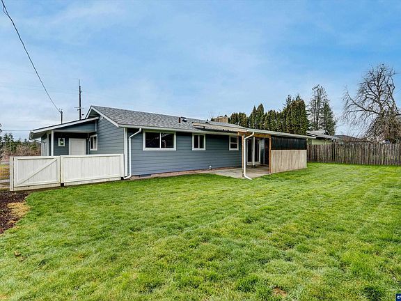 5th image of 680 SW 53rd St
