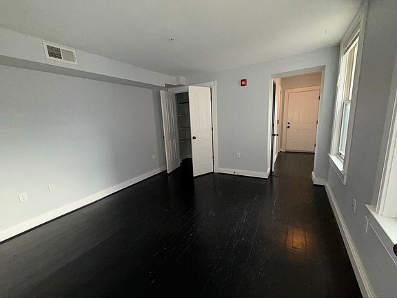 5th image of 890 Tyson St #1C