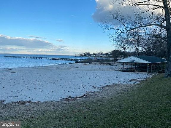 5th image of 43 Lake Shore Dr