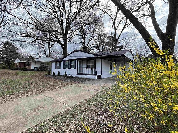 3rd image of 2177 Leyton Ave