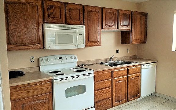 3rd image of 1462 W Pacific Ave APT 2