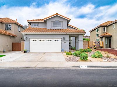 1210 Via Angelica, Vista, CA, 92081