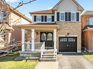 15 Donlevy Cres, Whitby, ON L1R 0B9