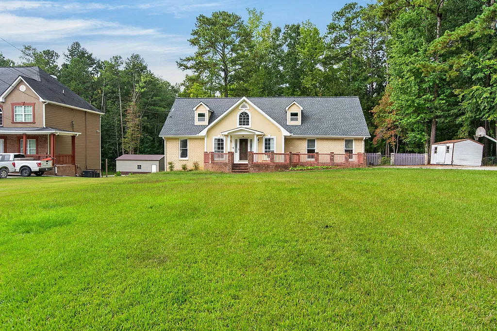 Property main image