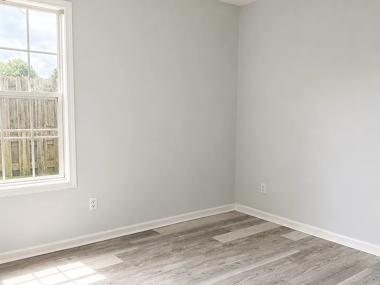 605 Whittle Ct — Photo 13