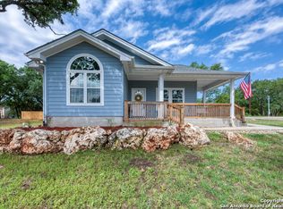 121 Sunnyside Ct, Spring Branch, TX 78070