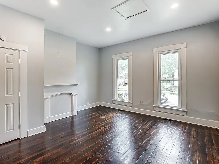 424 Bantz Ct — Photo 6