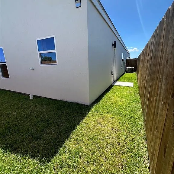 408 Sparrow Rd #3 — Photo 17