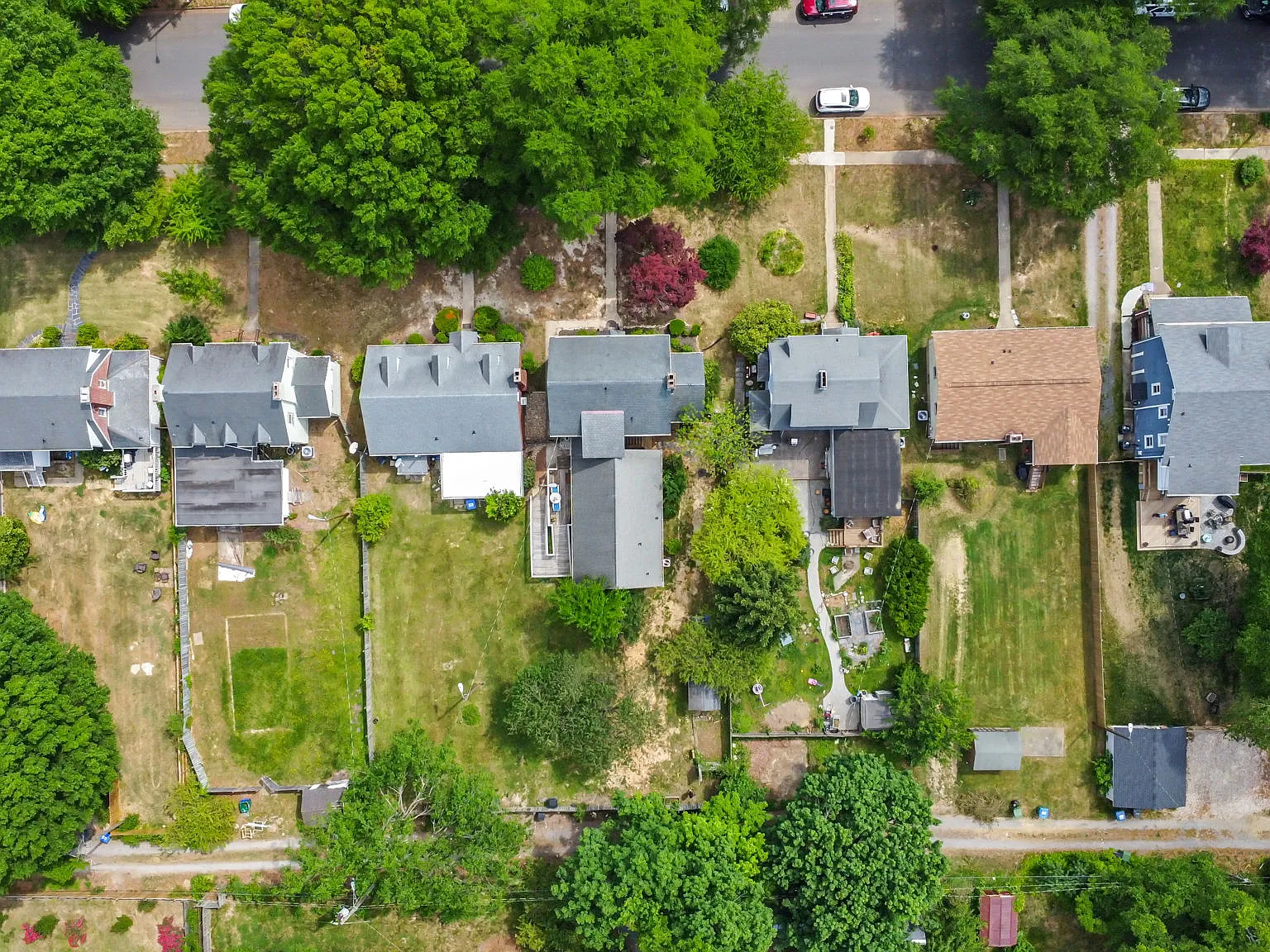 3408 Montrose Ave — Photo 2