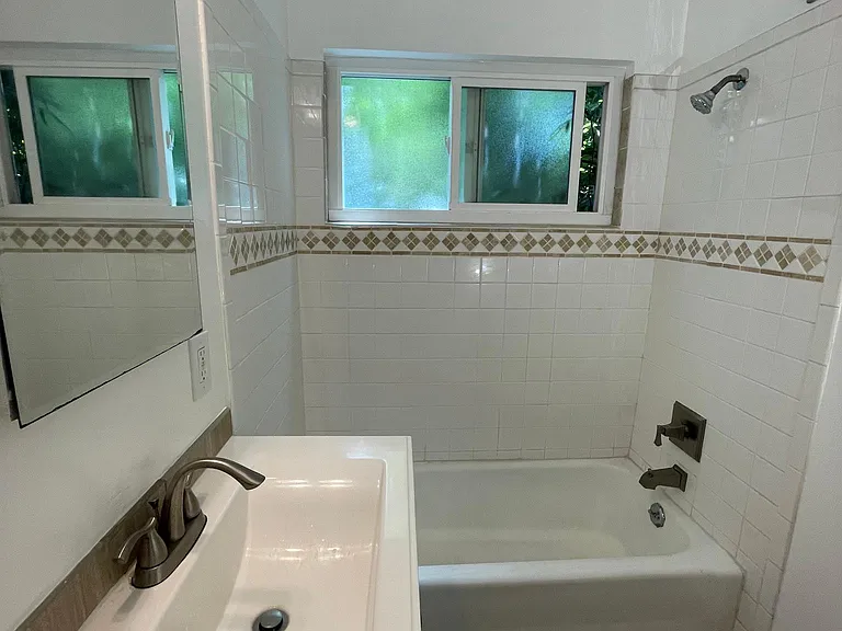 4804 Clarke St #2 — Photo 6