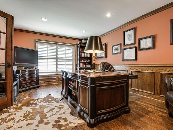 5th image of 7011 Briar Cove Dr
