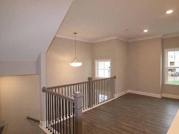 4th image of 132 Boxcar Way #49