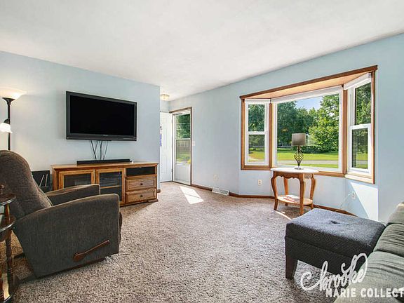4th image of 1804 Woodrun Dr SE