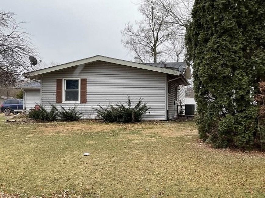 317 Flatiron Dr, Columbus Junction, IA 52738 Zillow