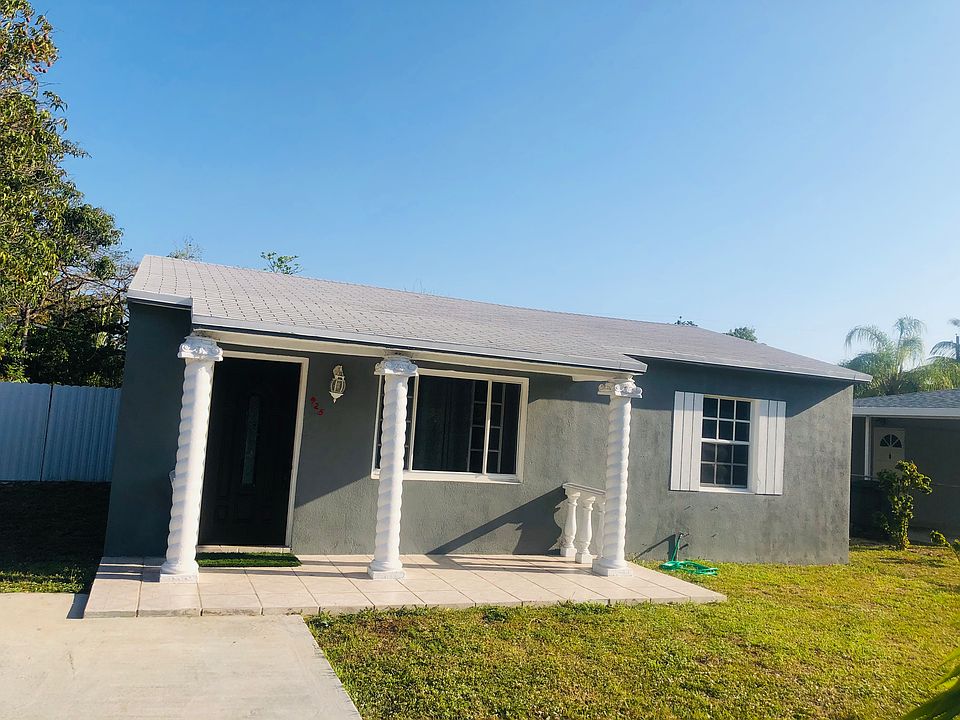 1st image of 925 NW 127th St