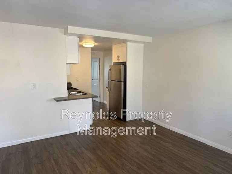 4674 Bancroft St #8 — Photo 20