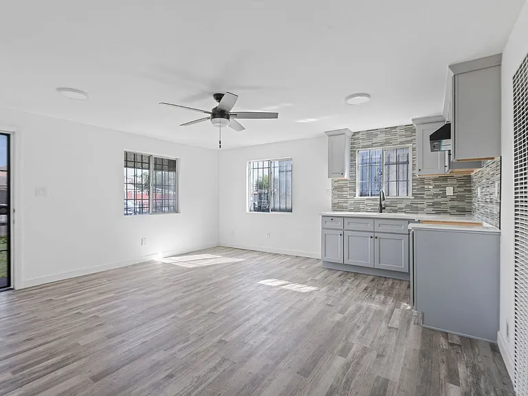 134 E 118th Pl #134 — Photo 7