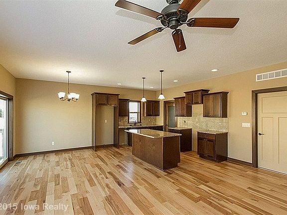 2nd image of 2218 Ironwood Dr SW