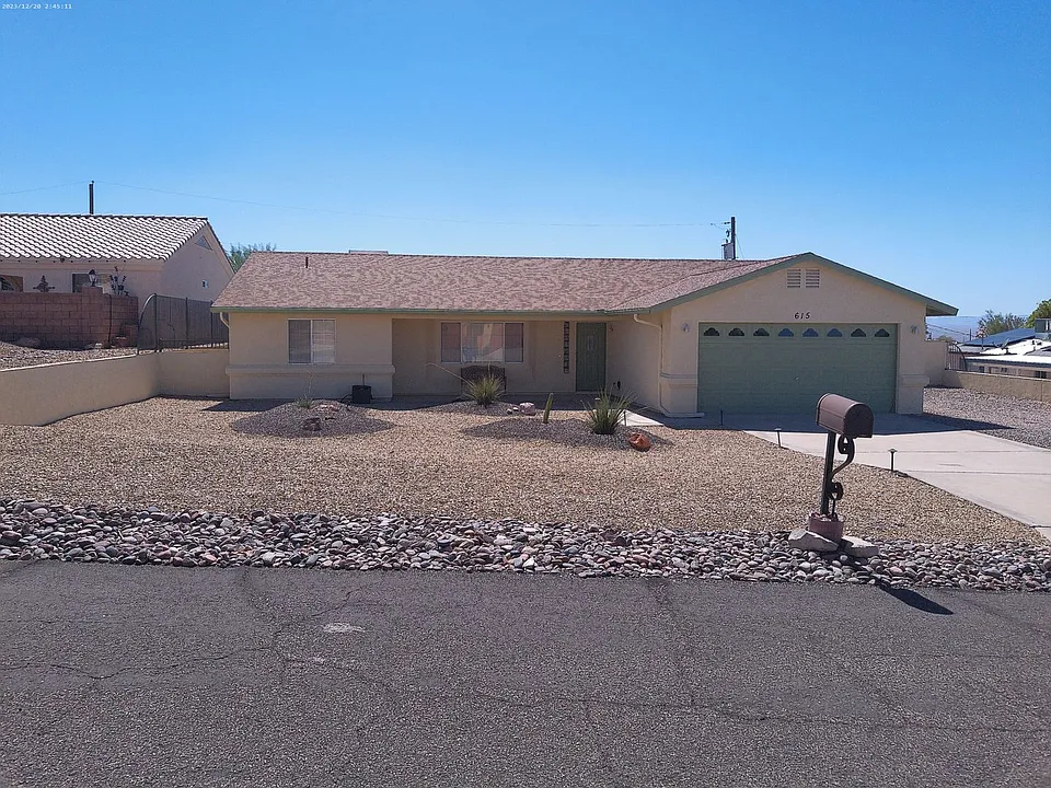 615 Cinnamon Ln