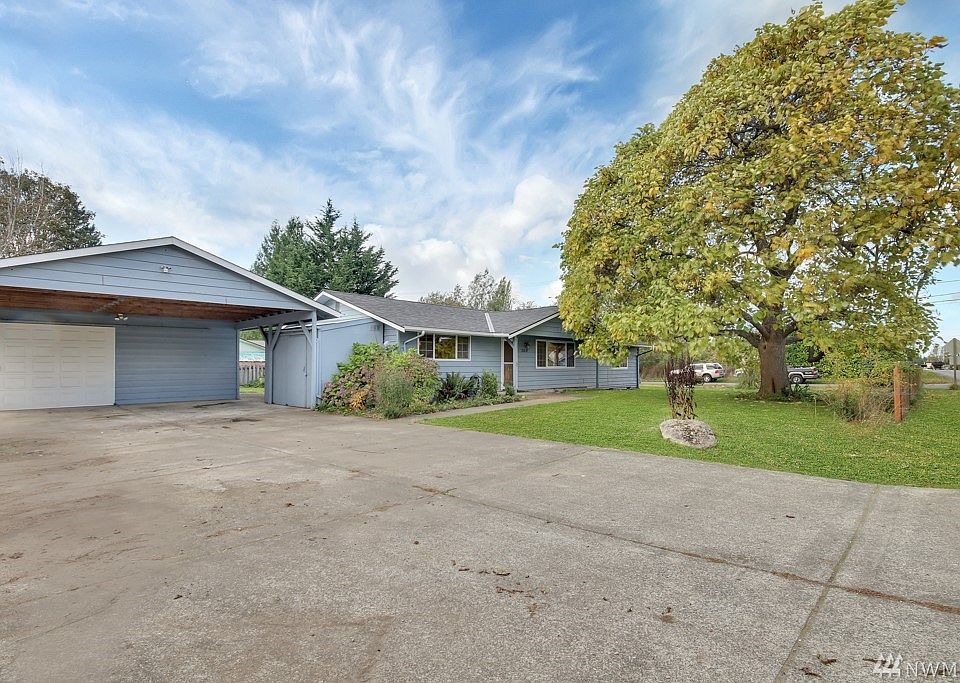 1st image of 2414 64th Ave NE
