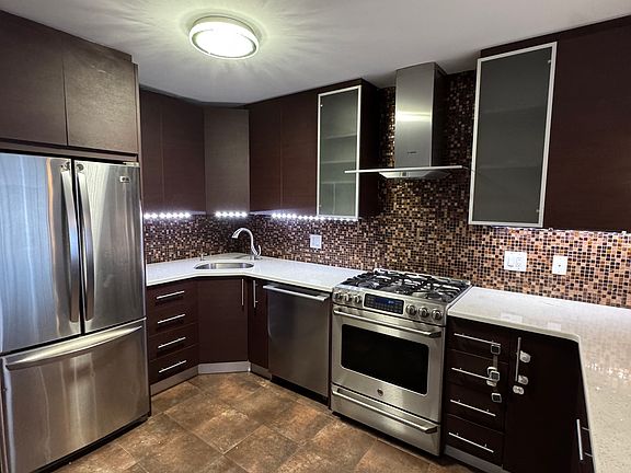 3rd image of 2824 E 27th St #1