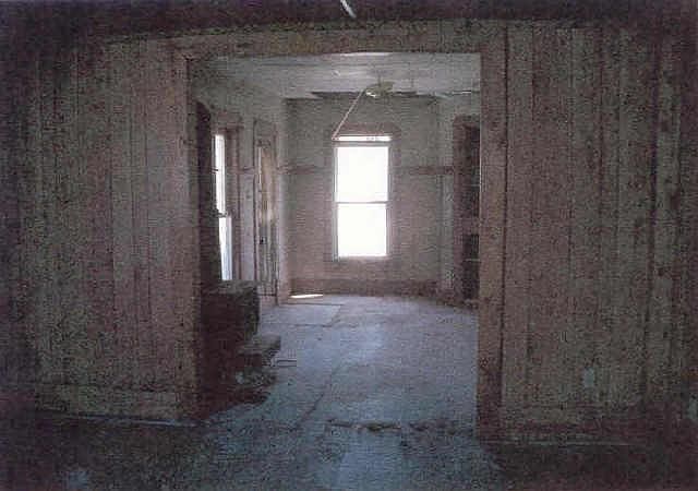 2nd image of 1117 S Trowbridge St