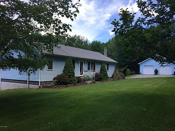 3rd image of 119 Laurel Dr