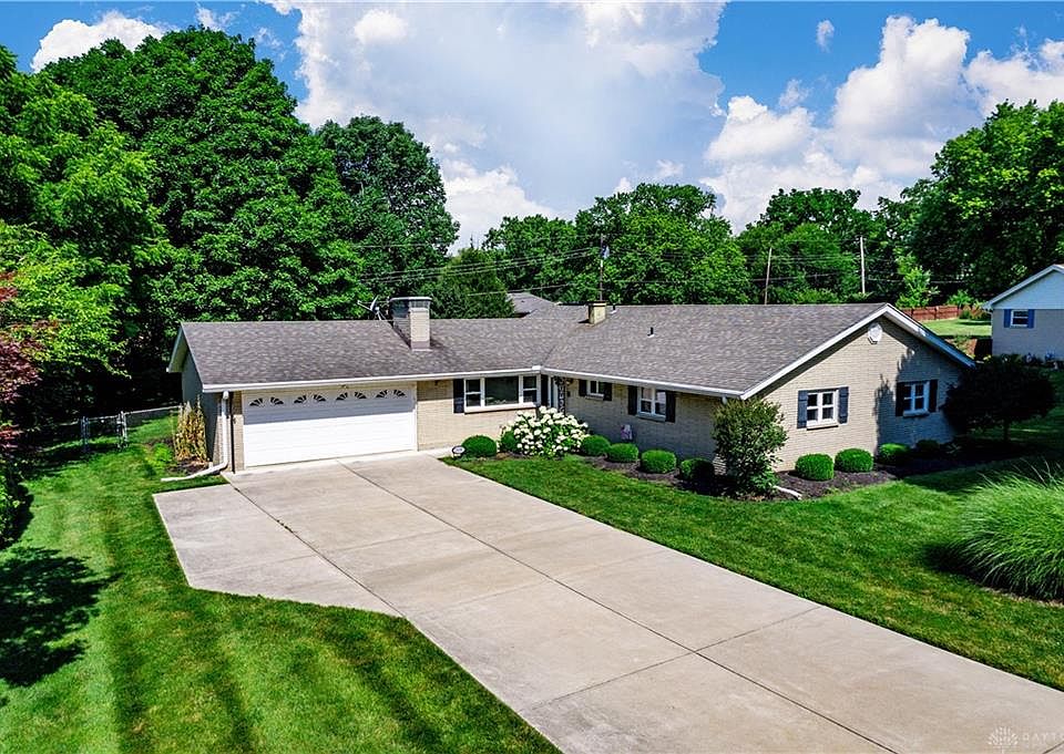 2698 Blue Rock Dr, Beavercreek, OH 45434 Zillow
