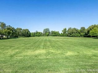 7499C Silver Ridge Dr NE, Rockford, MI 49341
