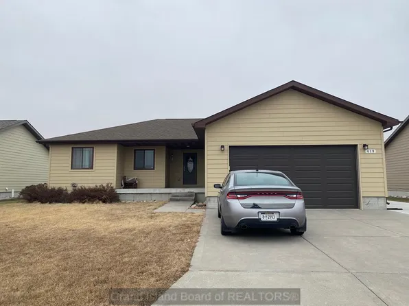 410 Buffalo Grass St, Grand Island, NE 68803