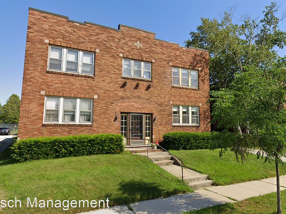 South Monroe Ave Quad & Duplex 215 S Monroe Ave Green Bay, WI Zillow