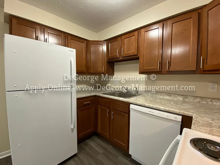 Georgetown Manor Apartments for Rent in West Irondequoit, NY — Photo 36