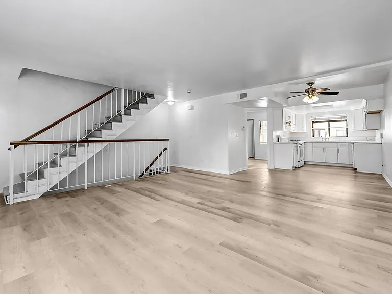 6236 Rosemead Blvd #D — Photo 2