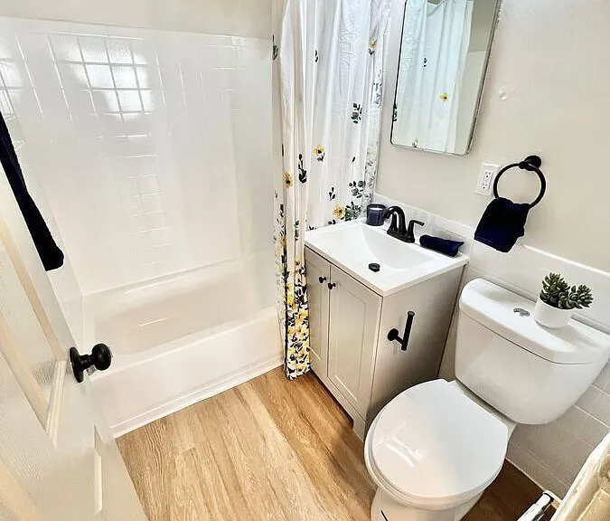 1540 N Raleigh St #103 — Photo 35