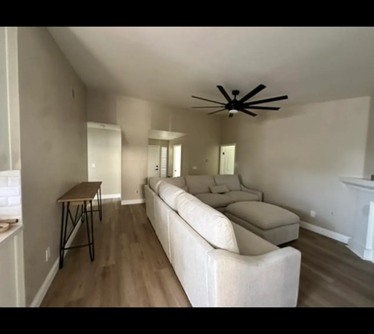 3 bed, 1354 sqft, $2,750 — Photo 3