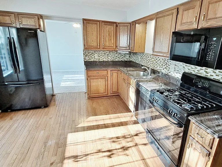 58 Frock Dr — Photo 15